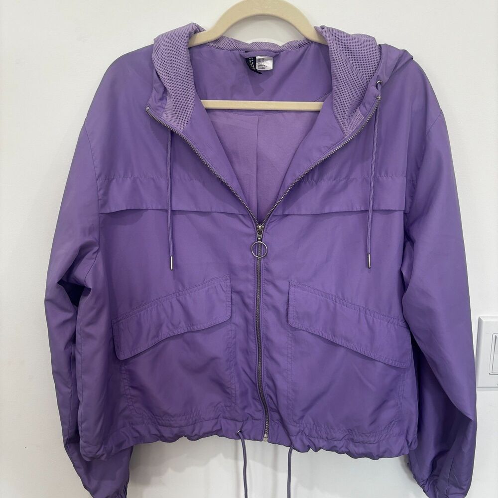 H&M Divided Lavender Hooded Active Windbreaker Jacket Size Medium